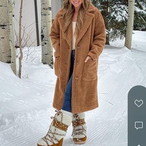 Free assembly over sized long teddy coat jacket tan Sherpa